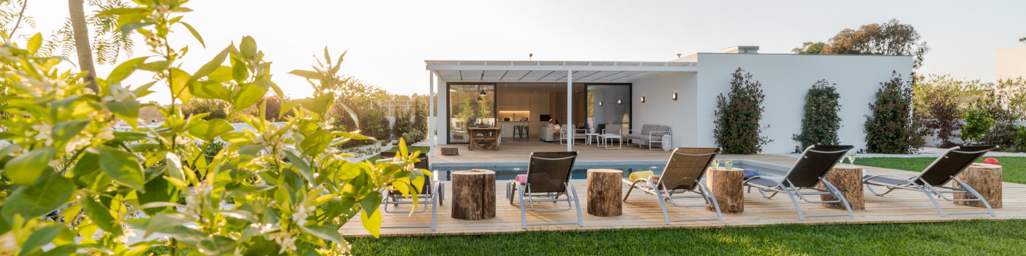Con Inmobiliaria Casa Estepona encontrará la vivienda que está buscando. INMOBILIARIA CASA ESTEPONA en Estepona
